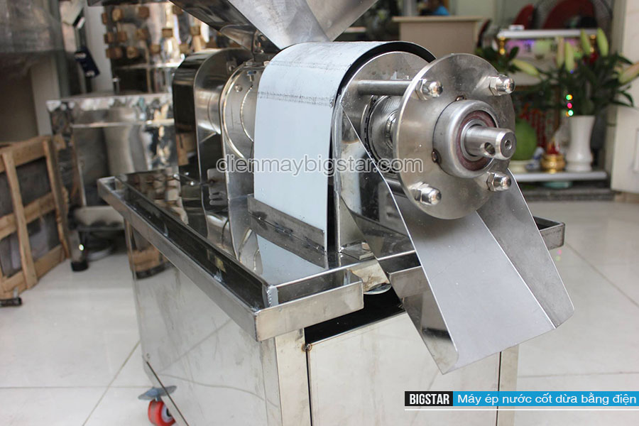 may ep nuoc cot dua bang dien 1