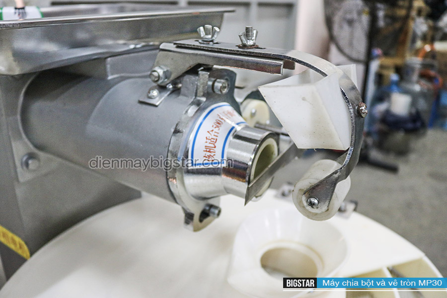May chia bot va ve tron MP30 5 1