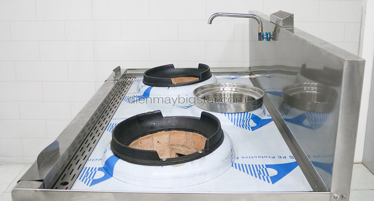 bep a 2 hong co quat thoi 1.4