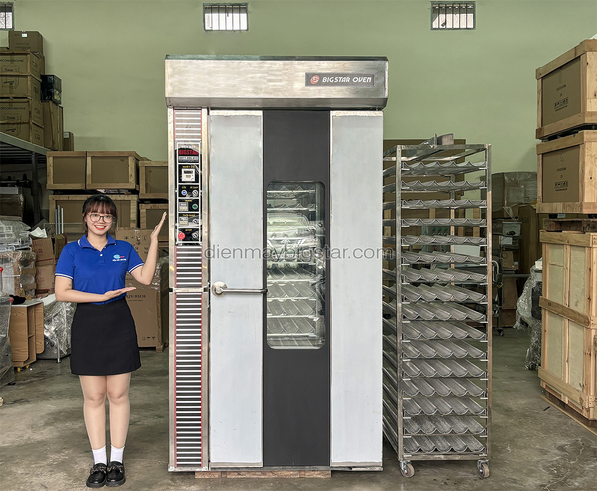 lo nuong banh 16 khay xoay viet nam 1.2