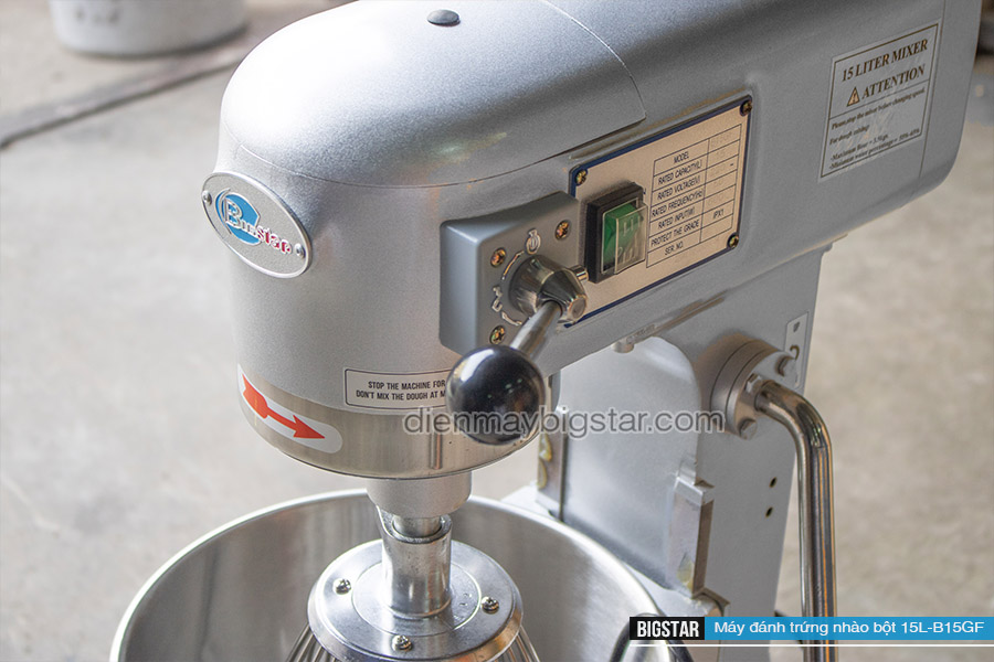 May danh trung tron bot 15L B15GF 4